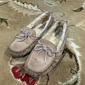 UGG Women's Moccasins in Tan